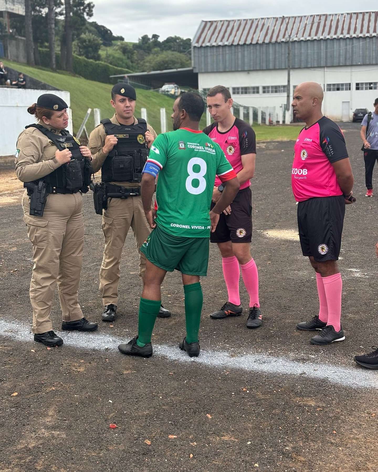 Atleta Kanu sofre injúria racial e equipe de Coronel Vivida se retira de campo em protesto