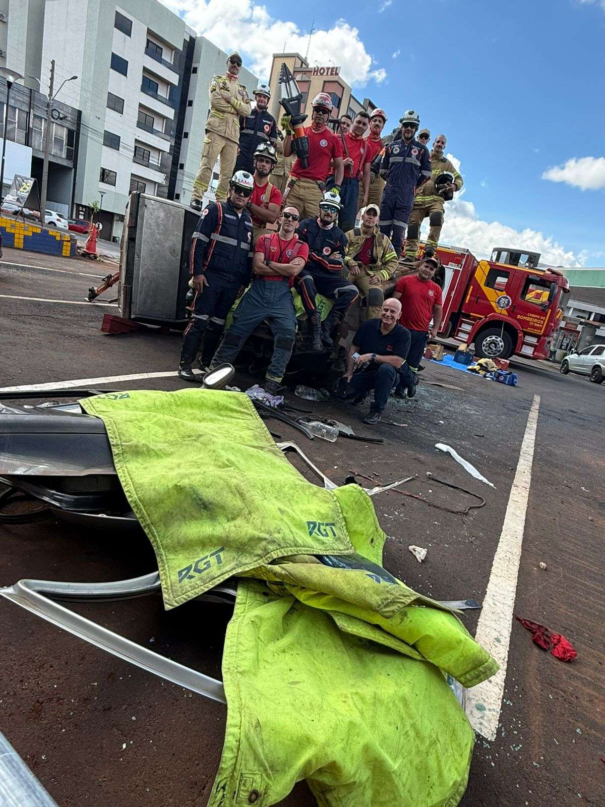 Corpo de Bombeiros, SAMU e Equipes de Segurança participam de treinamento de resgate em Coronel Vivida